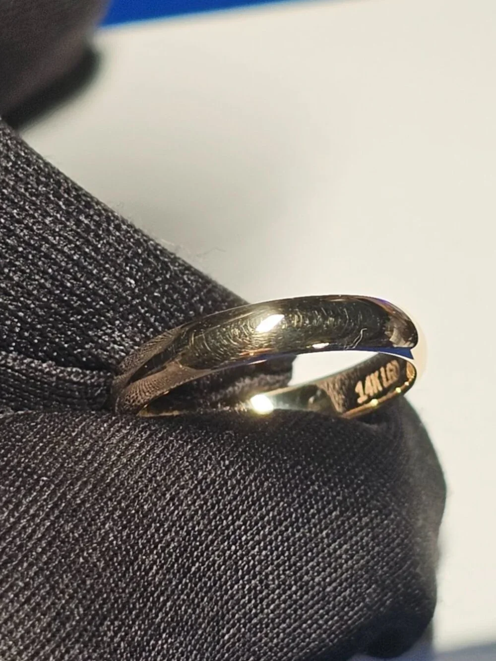 14KT GOLD PLAIN WEDDING BAND 3MM SIZE 4
